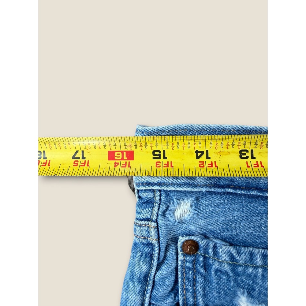 Levis Premium 501 Original Fit Distressed Light Wash Jeans W29 L26 36200-0072 - Picture 5 of 9